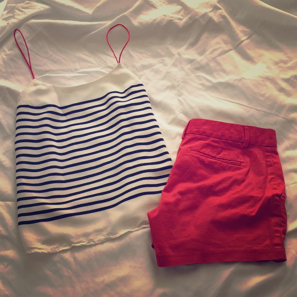 ✨Banana Republic Size 0 Outfit Tank and Shorts✨